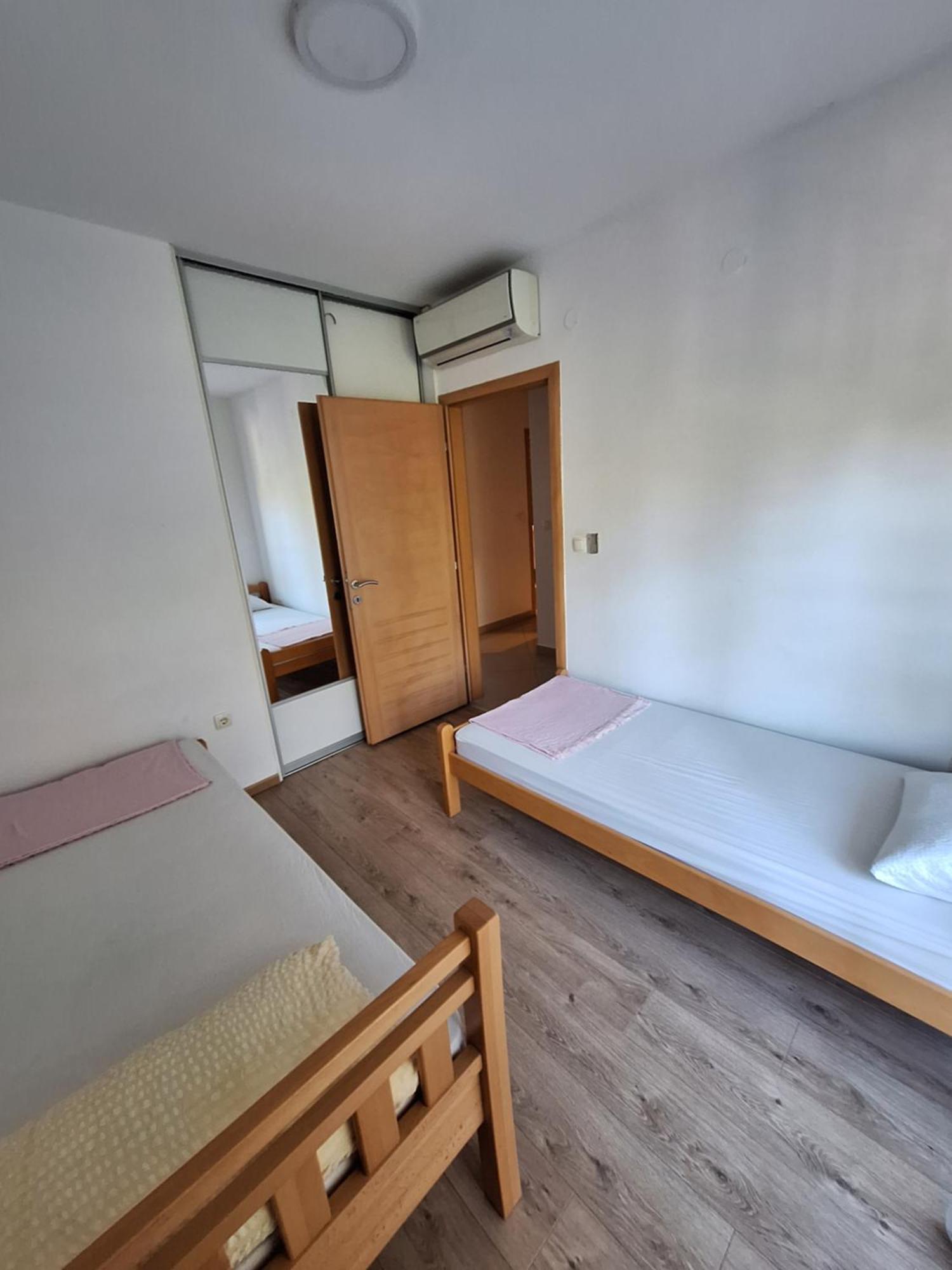 Apartment Enjoy Free Private Parking Mostar Extérieur photo