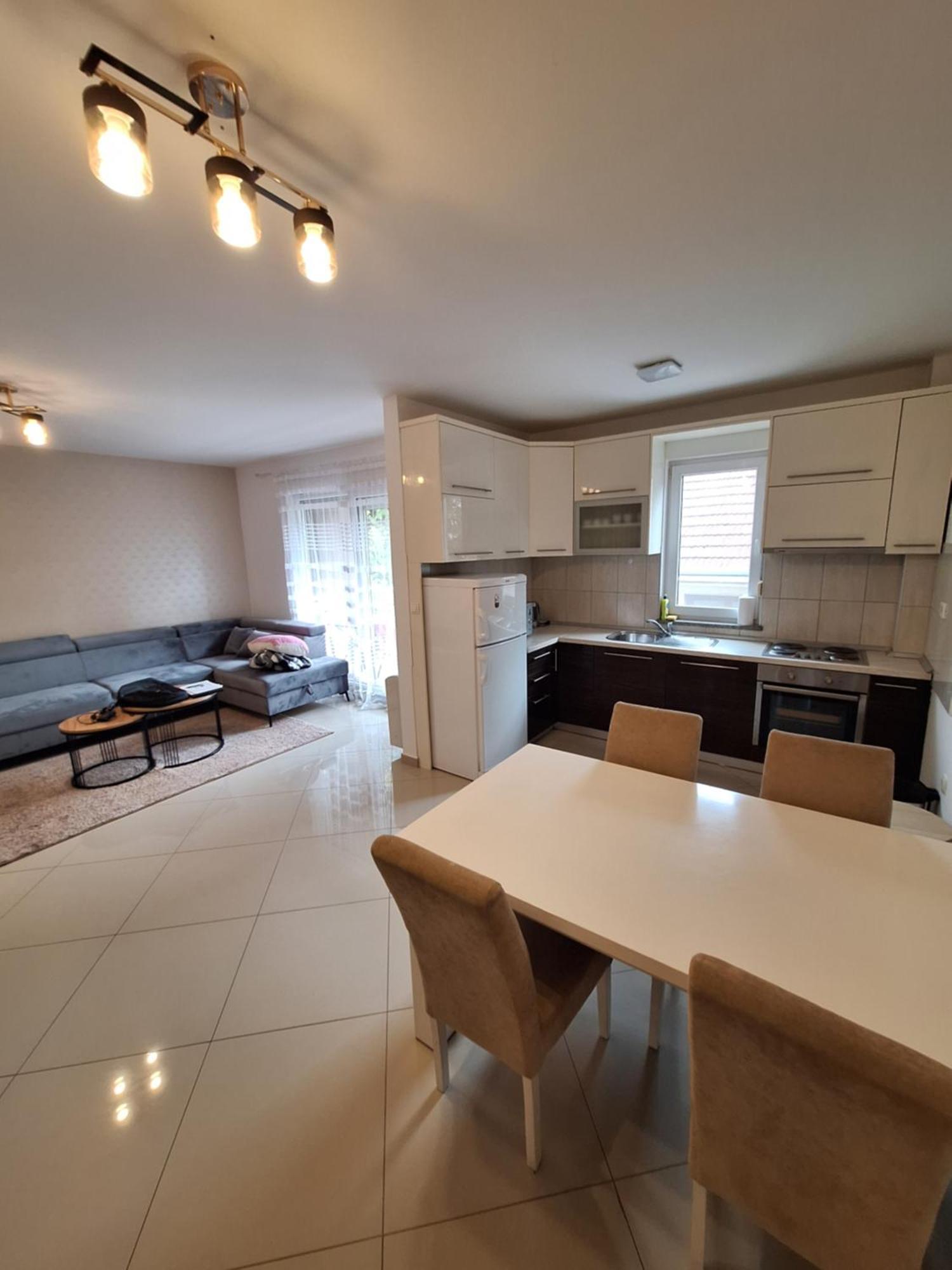 Apartment Enjoy Free Private Parking Mostar Extérieur photo